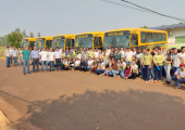 Em convênio com IFMT prefeitura de Juína recebe cinco ônibus que garantirá transporte gratuito aos estudantes 